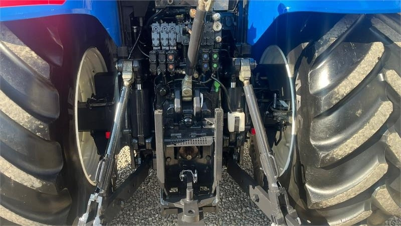 New Holland T7.270 AutoCommand med frontlift - Traktor: billede 5 New Holland T7.270 AutoCommand med frontlift - Traktor: billede 5