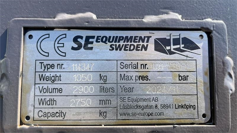 SE AB 2,9m3 skovl med Volvo beslag på. Den er 2.75 - Skovl for Entreprenørmaskin: billede 3 SE AB 2,9m3 skovl med Volvo beslag på. Den er 2.75 - Skovl for Entreprenørmaskin: billede 3