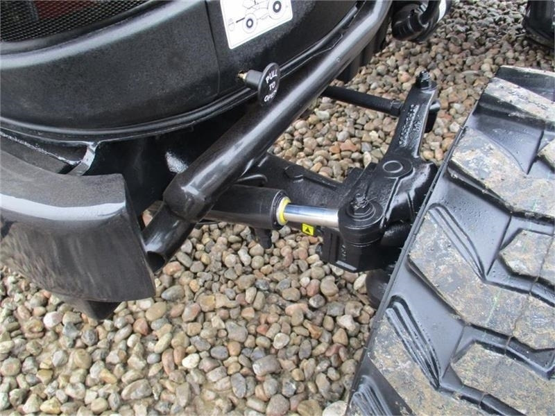 Kommunal traktor Solis 26 6+2 Gearmaskine med servostyring og industrihju: billede 9 Kommunal traktor Solis 26 6+2 Gearmaskine med servostyring og industrihju: billede 9