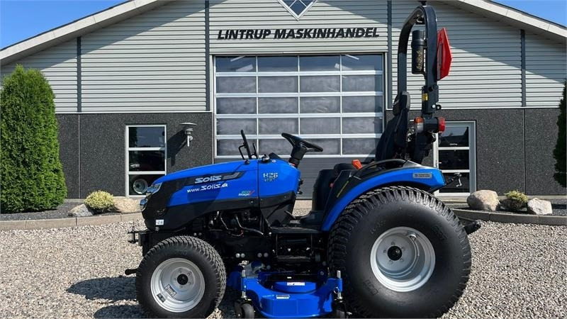 Solis 26 HST Hydrostat Turf hjul og klipperbord - Slåmaskine: billede 1 Solis 26 HST Hydrostat Turf hjul og klipperbord - Slåmaskine: billede 1