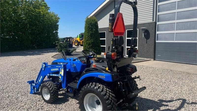 Solis H26 HST Med Frontlæsser og GardenPro dæk - Traktor: billede 3 Solis H26 HST Med Frontlæsser og GardenPro dæk - Traktor: billede 3
