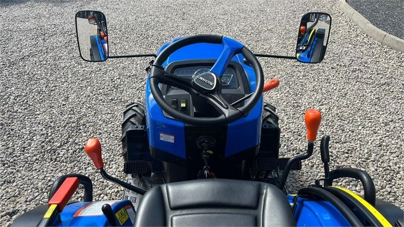 Solis S26 6+2 Gearmaskine med Servostyring og brede trak - Kommunal traktor: billede 5 Solis S26 6+2 Gearmaskine med Servostyring og brede trak - Kommunal traktor: billede 5