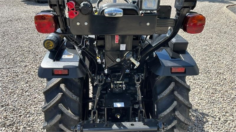 Solis S26 6+2 gearmaskine Limited Edition i sort med bre - Kommunal traktor: billede 4 Solis S26 6+2 gearmaskine Limited Edition i sort med bre - Kommunal traktor: billede 4