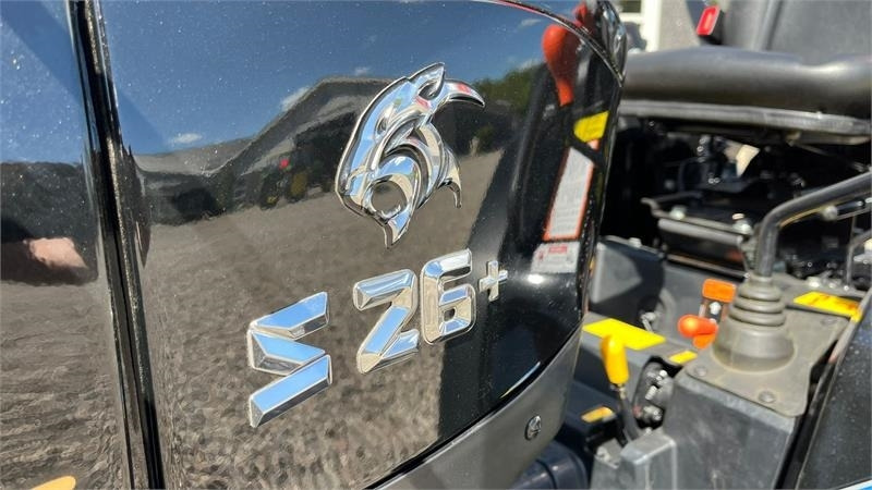 Solis S26 6+2 gearmaskine Limited Edition i sort med bre - Kommunal traktor: billede 5 Solis S26 6+2 gearmaskine Limited Edition i sort med bre - Kommunal traktor: billede 5