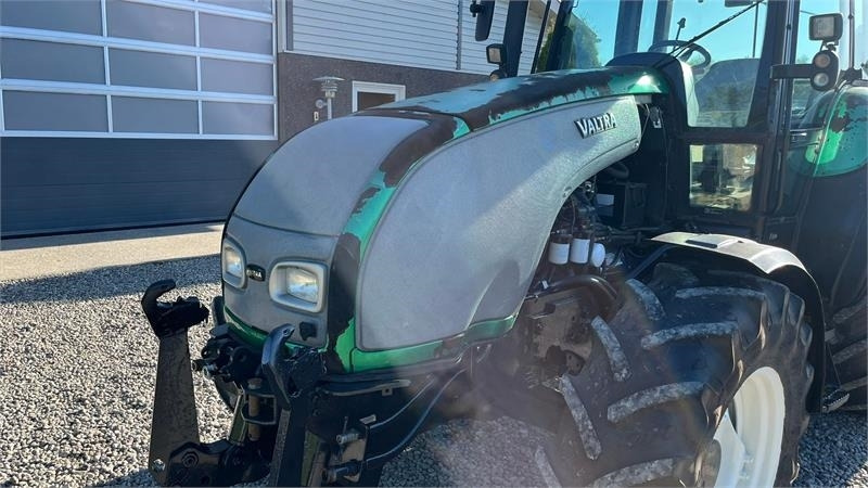 Valtra T130 med 3.5ton frontlift - Traktor: billede 4 Valtra T130 med 3.5ton frontlift - Traktor: billede 4