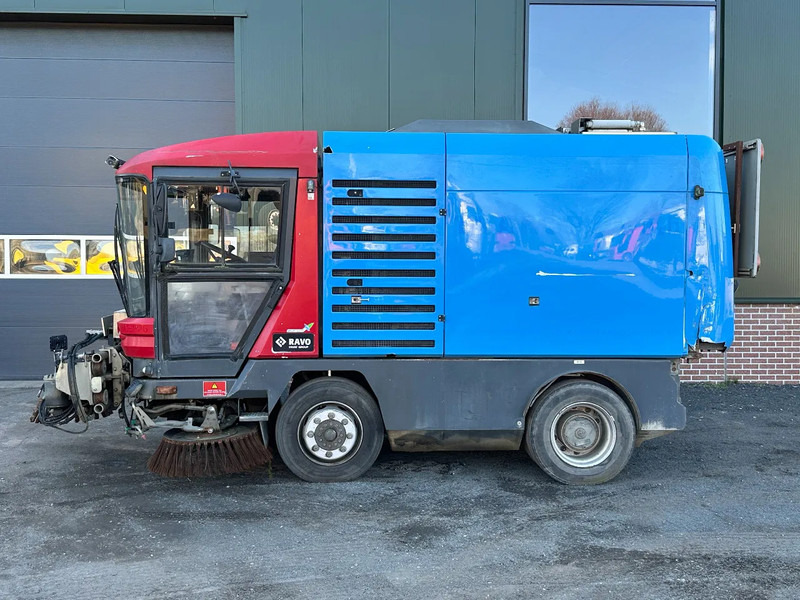 Ravo 580 VEEGMACHINE/SWEEPER!! - Fejebil: billede 2 Ravo 580 VEEGMACHINE/SWEEPER!! - Fejebil: billede 2