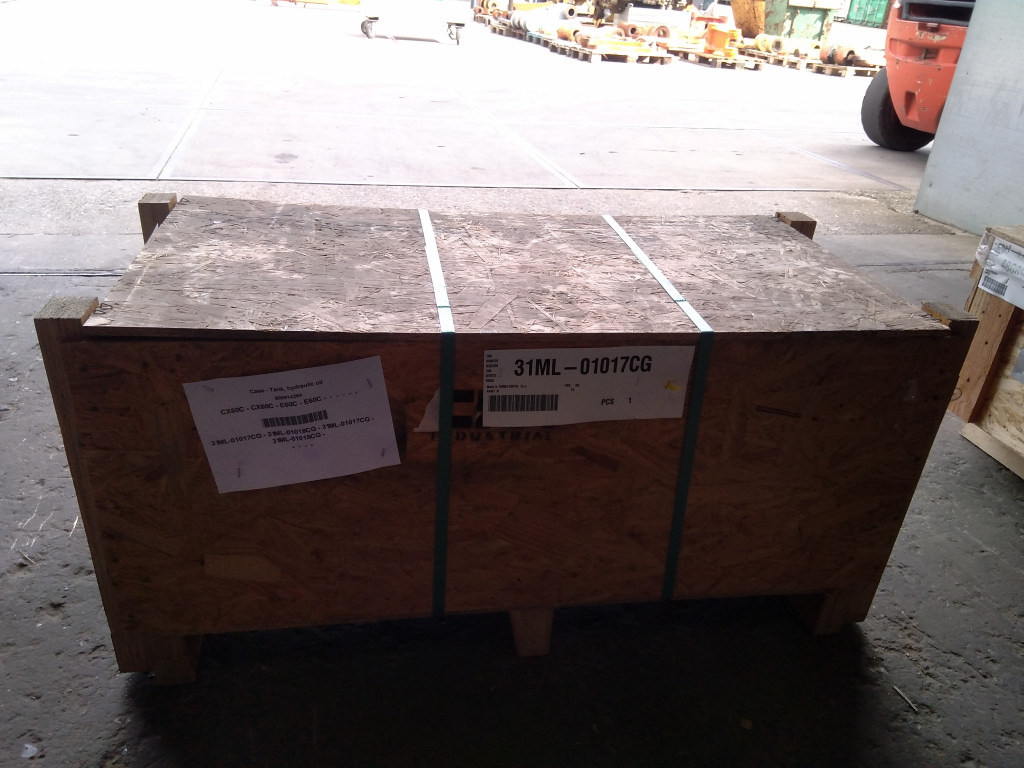 Case 31ML-01017CG - 31ML-01018CG - Hydraulisk tank for Entreprenørmaskin: billede 2 Case 31ML-01017CG - 31ML-01018CG - Hydraulisk tank for Entreprenørmaskin: billede 2