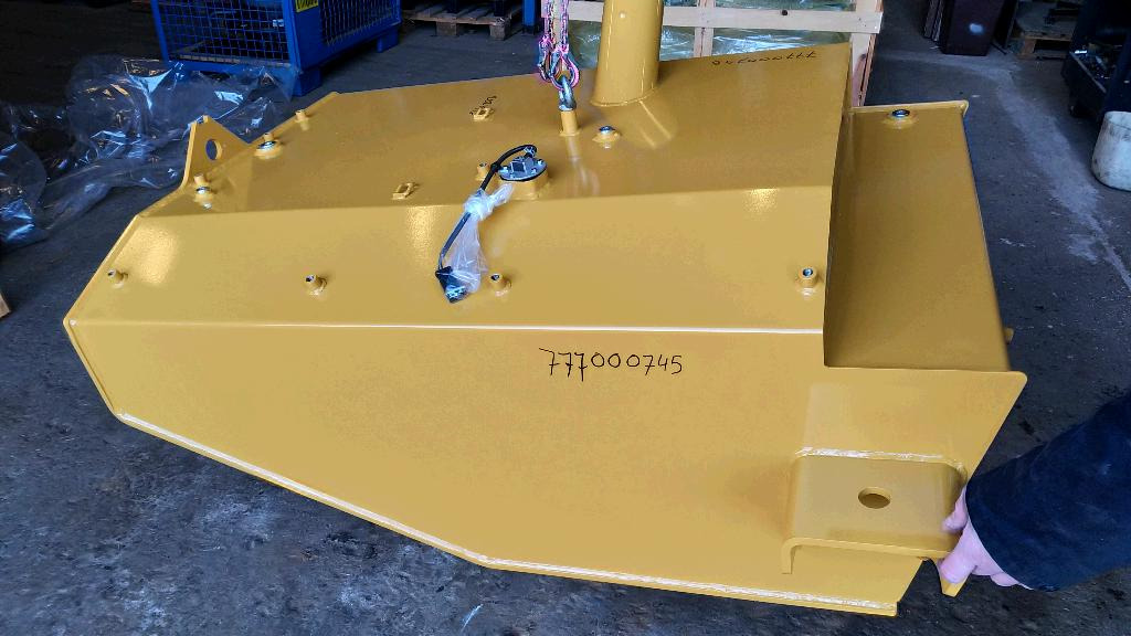 Caterpillar 4362430 - Brændstoftank for Entreprenørmaskin: billede 5 Caterpillar 4362430 - Brændstoftank for Entreprenørmaskin: billede 5