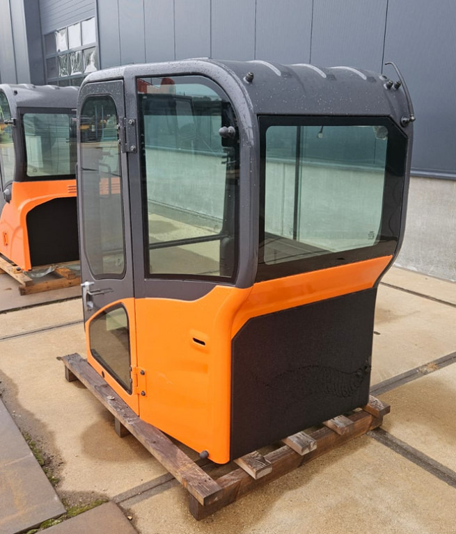 Doosan 220101-00070 - K1041550 - Førerhus for Entreprenørmaskin: billede 3 Doosan 220101-00070 - K1041550 - Førerhus for Entreprenørmaskin: billede 3
