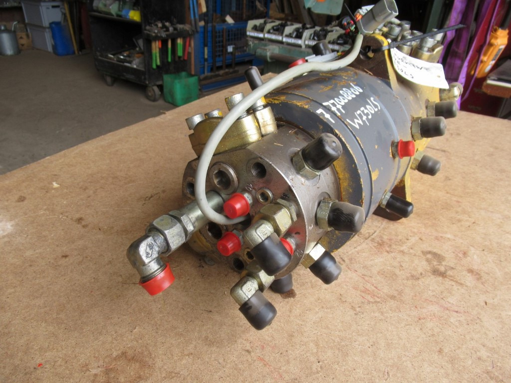 Furukawa W730LS - - Hydraulik for Entreprenørmaskin: billede 4 Furukawa W730LS - - Hydraulik for Entreprenørmaskin: billede 4