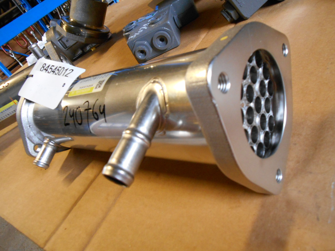 Isuzu 8980281121 - 8982127150 - EGR-køler for Landbrugsmaskine: billede 4 Isuzu 8980281121 - 8982127150 - EGR-køler for Landbrugsmaskine: billede 4