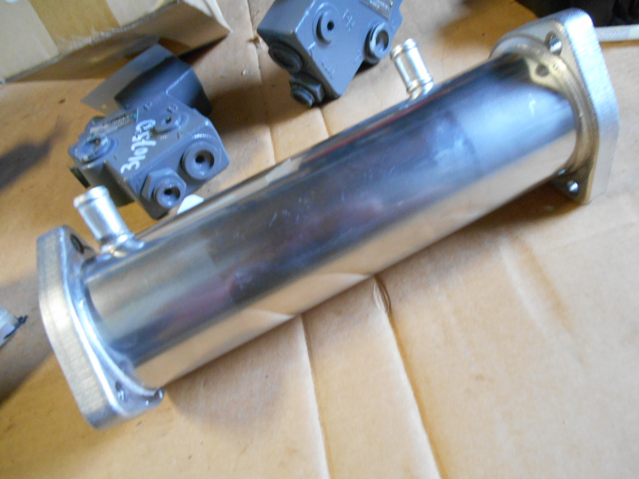 Isuzu 8980281121 - EGR-køler for Landbrugsmaskine: billede 5 Isuzu 8980281121 - EGR-køler for Landbrugsmaskine: billede 5