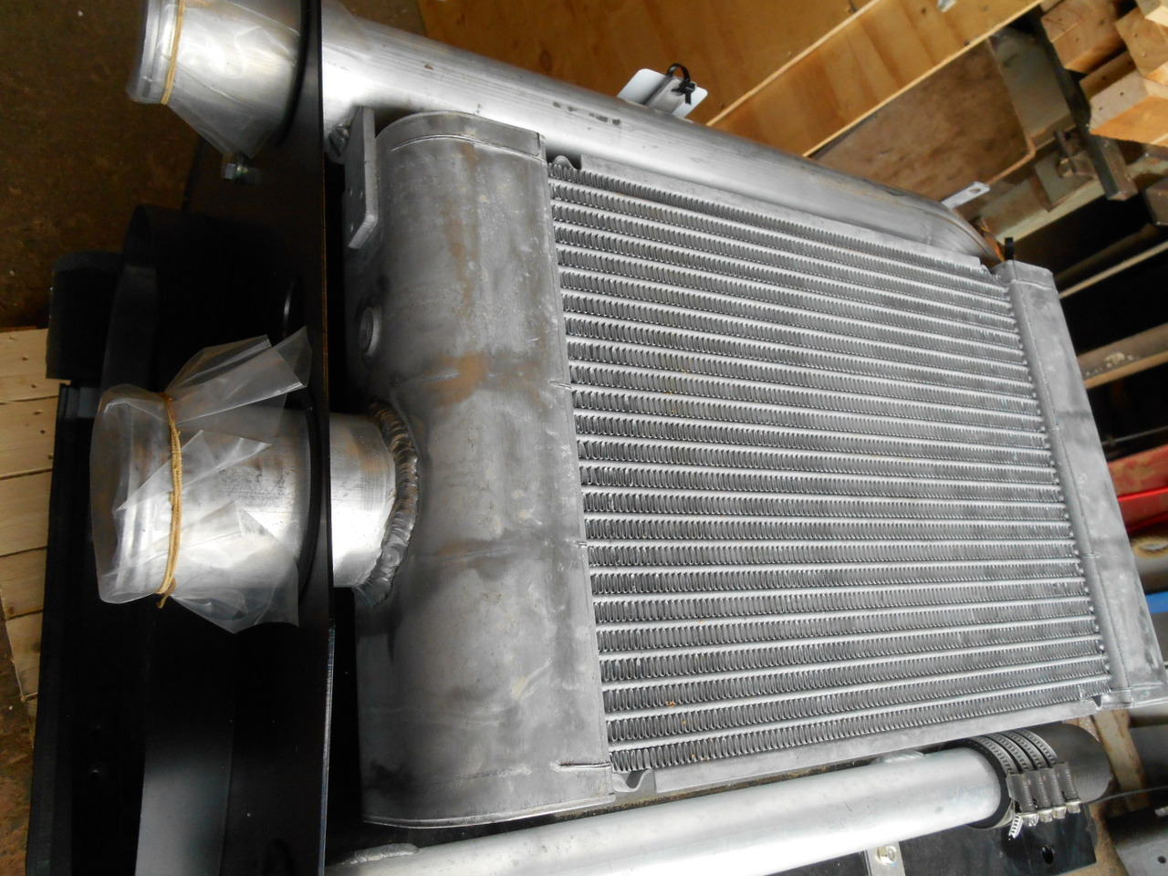 New Holland 84487933 - Ladeluftkøler for Entreprenørmaskin: billede 2 New Holland 84487933 - Ladeluftkøler for Entreprenørmaskin: billede 2