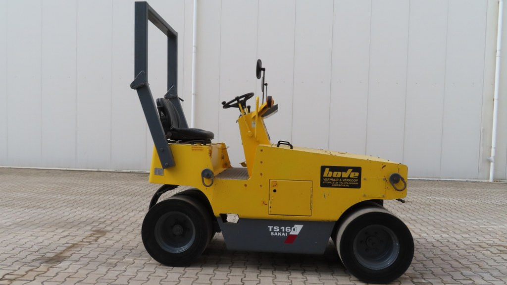 Sakai TS 160 - Gummihjulstromle: billede 1 Sakai TS 160 - Gummihjulstromle: billede 1