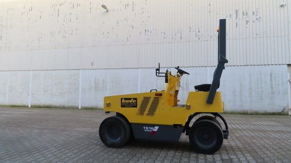 Sakai TS 160 - Gummihjulstromle: billede 5 Sakai TS 160 - Gummihjulstromle: billede 5