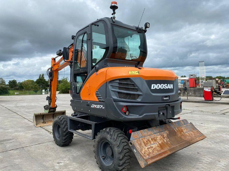 Doosan DX57W - Hjulgravemaskine: billede 2 Doosan DX57W - Hjulgravemaskine: billede 2