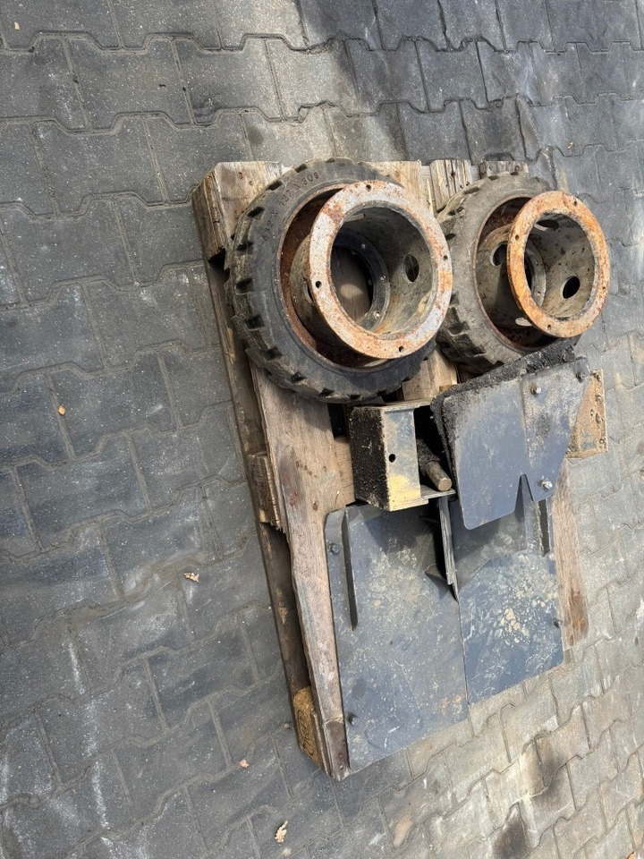 Asfaltudlægger Ammann AFW 150-2: billede 12