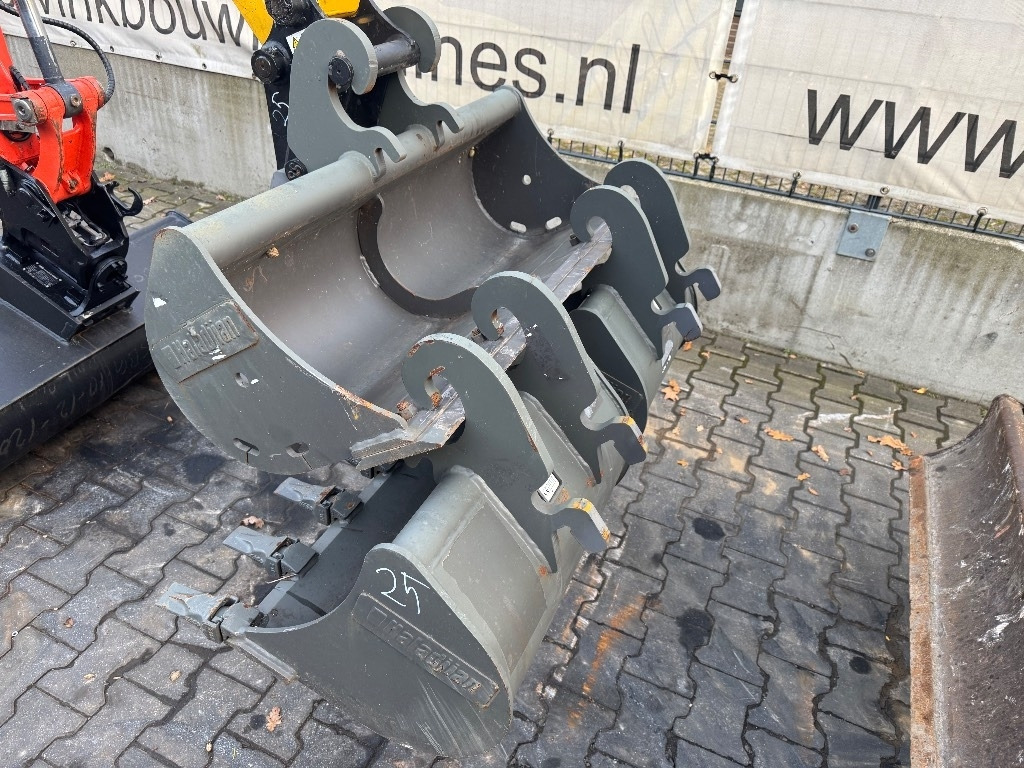 Komatsu PC 26 MR-3 - Minigravemaskine: billede 2 Komatsu PC 26 MR-3 - Minigravemaskine: billede 2