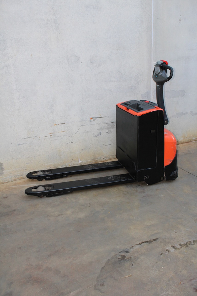 BT LWE 160 - Håndløftevogn: billede 2 BT LWE 160 - Håndløftevogn: billede 2