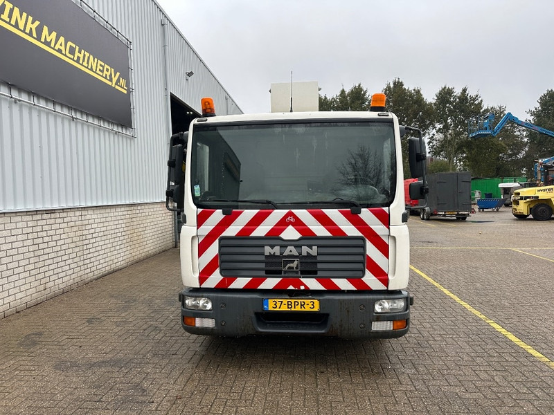 BISON Palfinger TKA 17 - Lastbil med mandskabslift: billede 3 BISON Palfinger TKA 17 - Lastbil med mandskabslift: billede 3