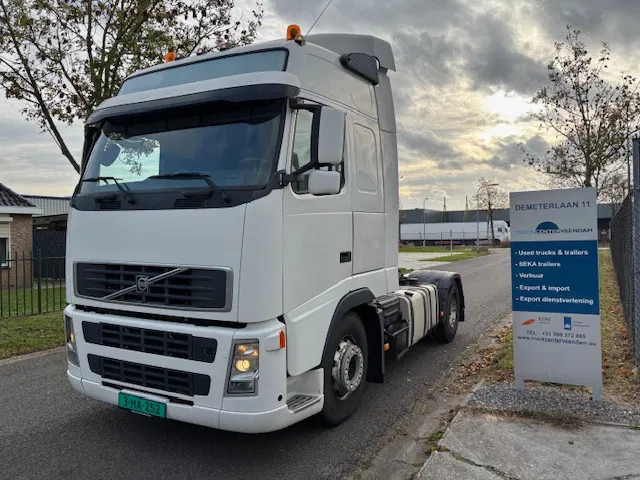 Volvo FH 12 420 4x2T Globetrotter 720.000km!! Analog tacho MOT 06-2026 - Trækker: billede 1 Volvo FH 12 420 4x2T Globetrotter 720.000km!! Analog tacho MOT 06-2026 - Trækker: billede 1