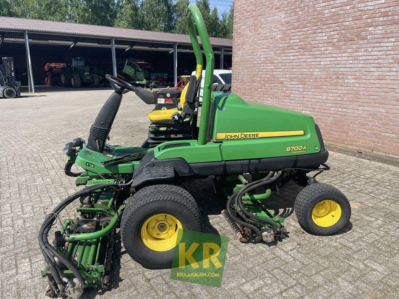 John Deere 8700A - Plæneklipper: billede 3 John Deere 8700A - Plæneklipper: billede 3