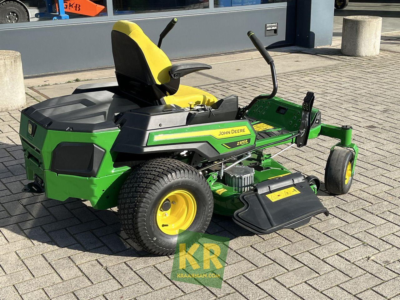 John Deere Z370R ELECTRIC - Plæneklipper: billede 4 John Deere Z370R ELECTRIC - Plæneklipper: billede 4