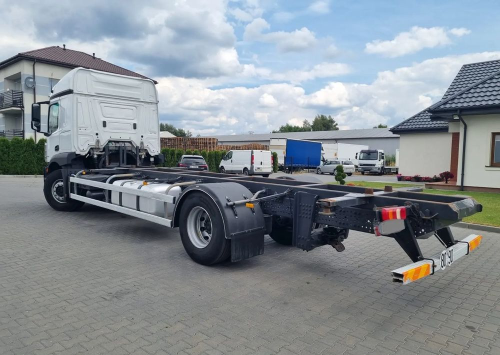 Mercedes-Benz Actros 1836 - Lastbil med presenning: billede 4 Mercedes-Benz Actros 1836 - Lastbil med presenning: billede 4