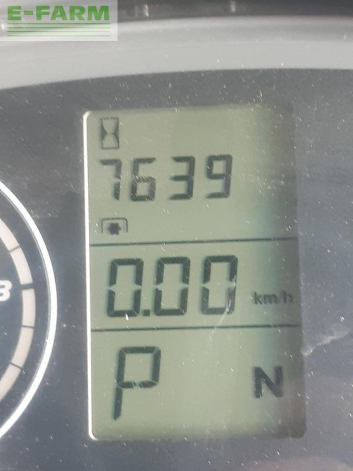 CLAAS axion 810 c-matic CMATIC - Traktor: billede 3 CLAAS axion 810 c-matic CMATIC - Traktor: billede 3