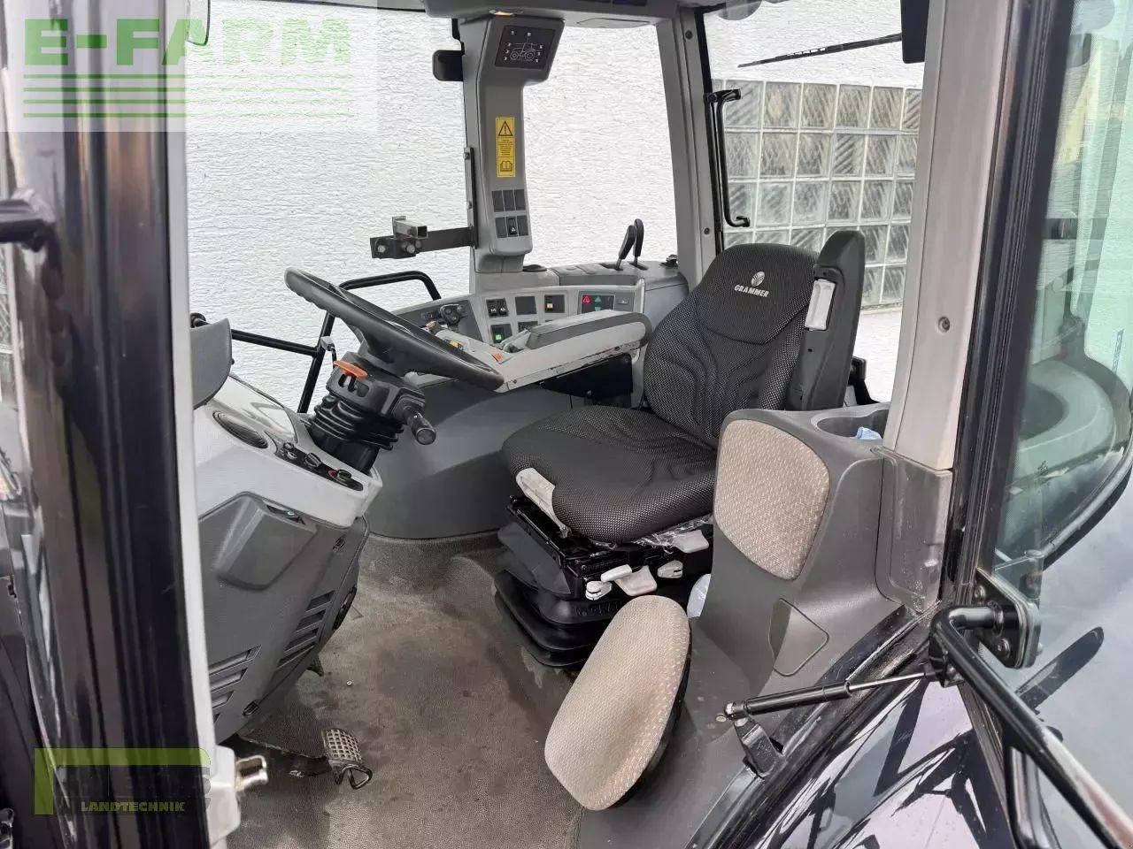 CLAAS axion 810 cmatic cebis black edition CMATIC CEBIS - Traktor: billede 4 CLAAS axion 810 cmatic cebis black edition CMATIC CEBIS - Traktor: billede 4