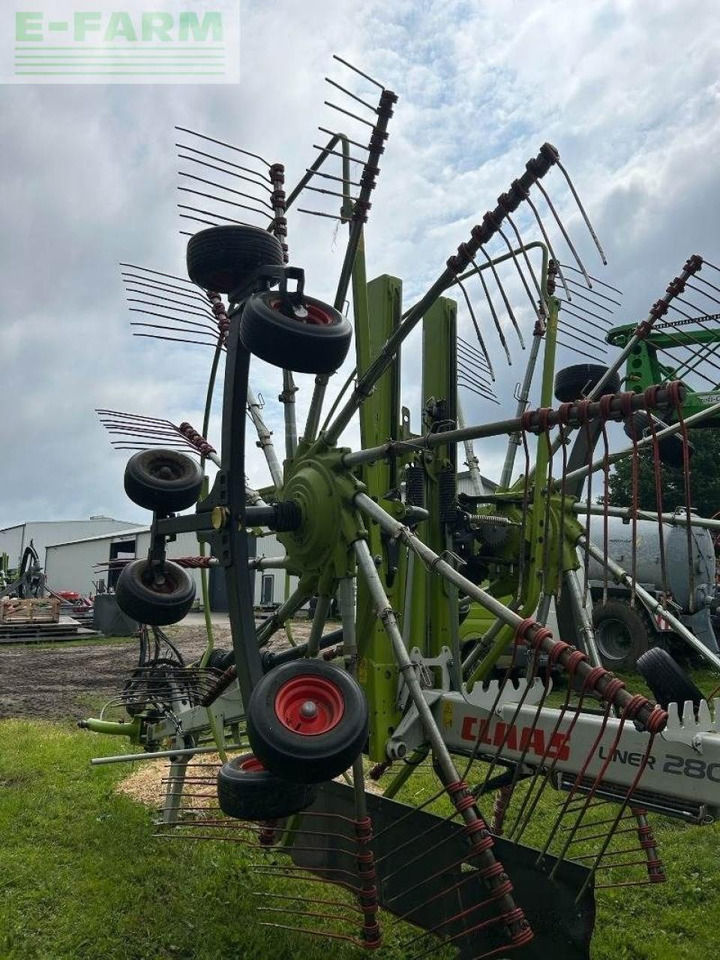 CLAAS liner 2800 - Høvender: billede 5 CLAAS liner 2800 - Høvender: billede 5