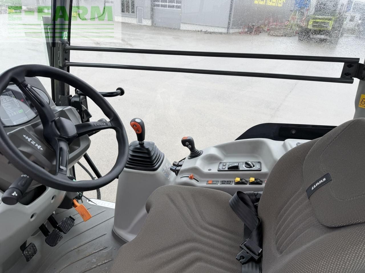 CLAAS nexos 240 l comfort - Traktor: billede 4 CLAAS nexos 240 l comfort - Traktor: billede 4