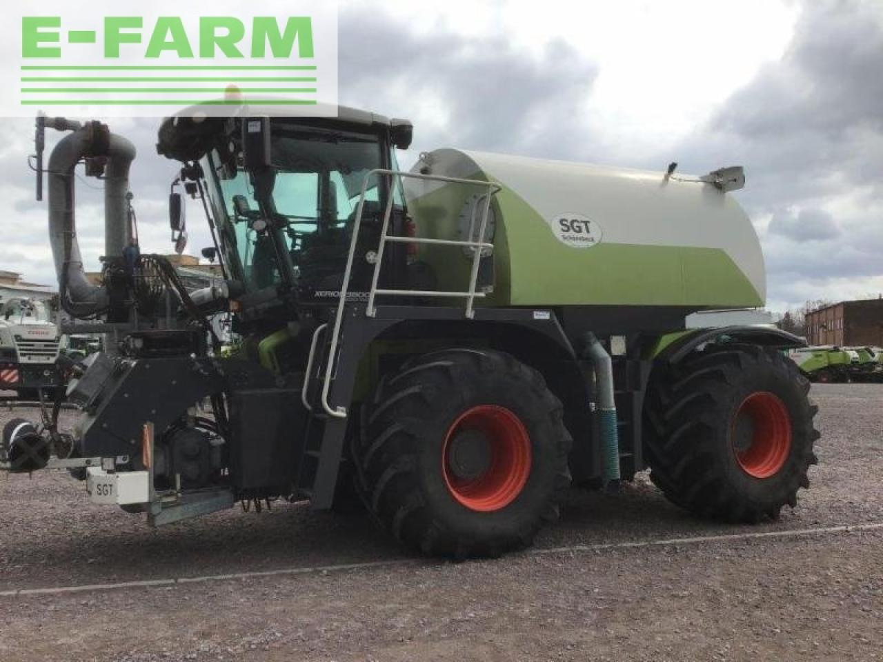 CLAAS xerion 3800 saddle trac SADDLE TRAC - Traktor: billede 1 CLAAS xerion 3800 saddle trac SADDLE TRAC - Traktor: billede 1