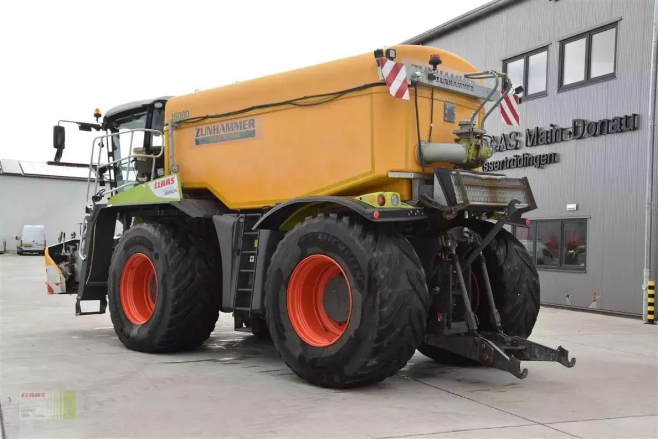 CLAAS xerion 4000 saddle trac SADDLE TRAC - Selvkørende sprøjte: billede 5 CLAAS xerion 4000 saddle trac SADDLE TRAC - Selvkørende sprøjte: billede 5