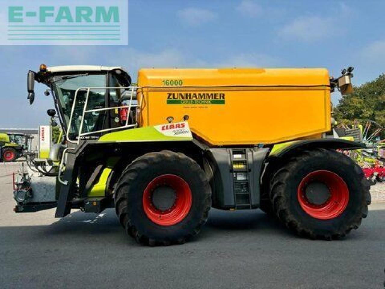 CLAAS xerion 4000 saddle trac, zunhammer acx 16 cbm SADDLE TRAC - Traktor: billede 2 CLAAS xerion 4000 saddle trac, zunhammer acx 16 cbm SADDLE TRAC - Traktor: billede 2