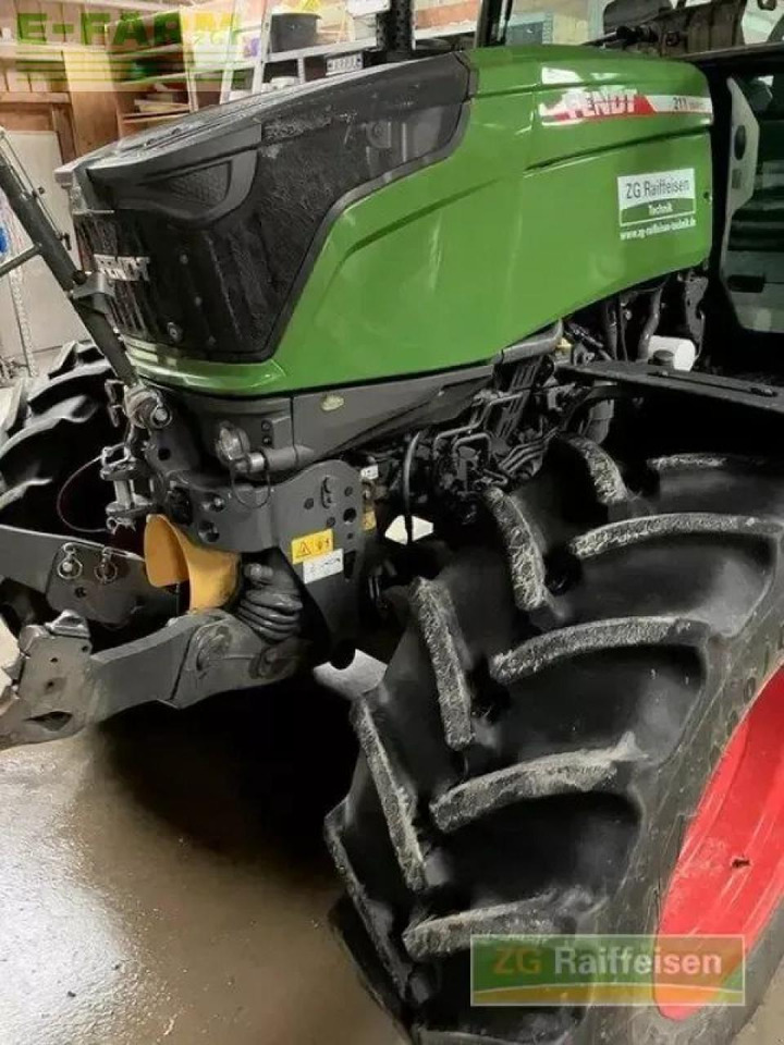 Fendt 211 vario power setting 2 - Traktor: billede 5 Fendt 211 vario power setting 2 - Traktor: billede 5
