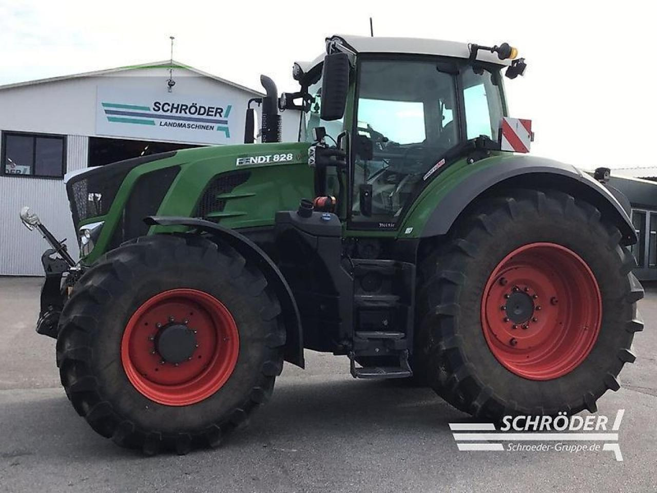 Fendt 828 vario s4 profi plus ProfiPlus - Traktor: billede 3 Fendt 828 vario s4 profi plus ProfiPlus - Traktor: billede 3