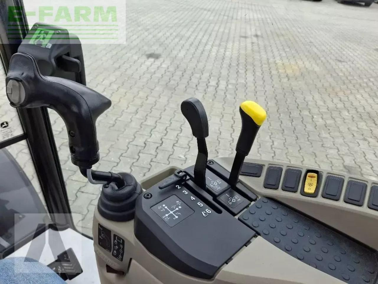 John Deere 3046r - Traktor: billede 5 John Deere 3046r - Traktor: billede 5