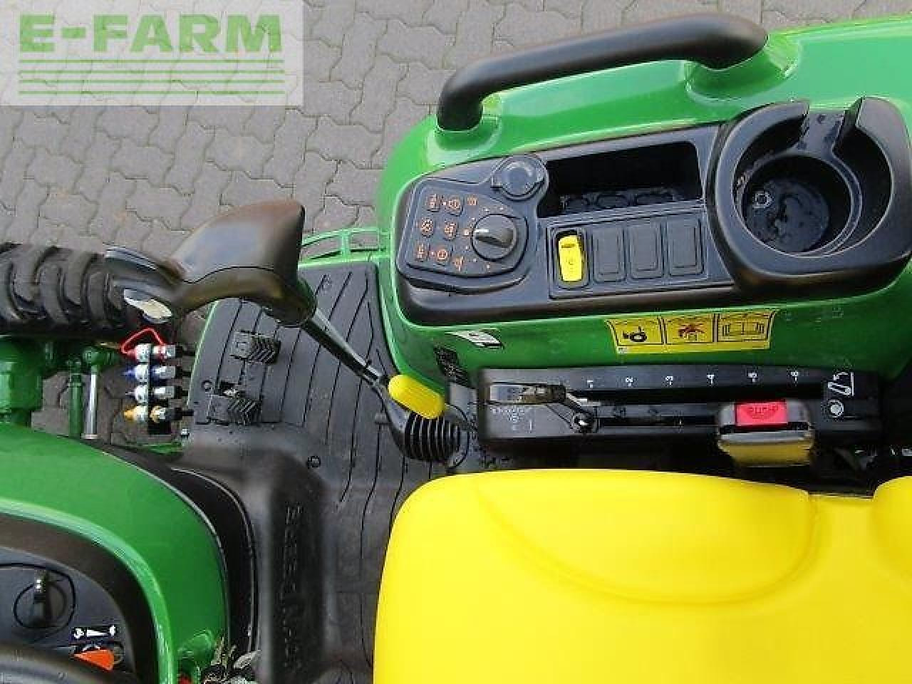 John Deere 3046r - Traktor: billede 5 John Deere 3046r - Traktor: billede 5