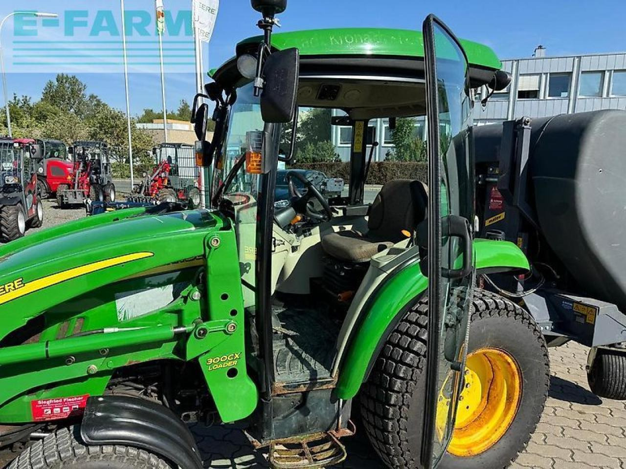 John Deere 3720 - Traktor: billede 5 John Deere 3720 - Traktor: billede 5