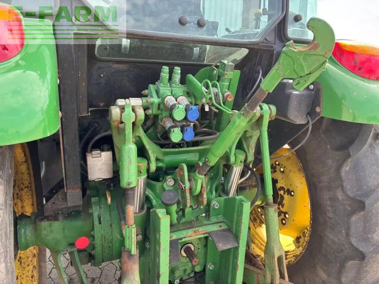 John Deere 5115m - Traktor: billede 4 John Deere 5115m - Traktor: billede 4