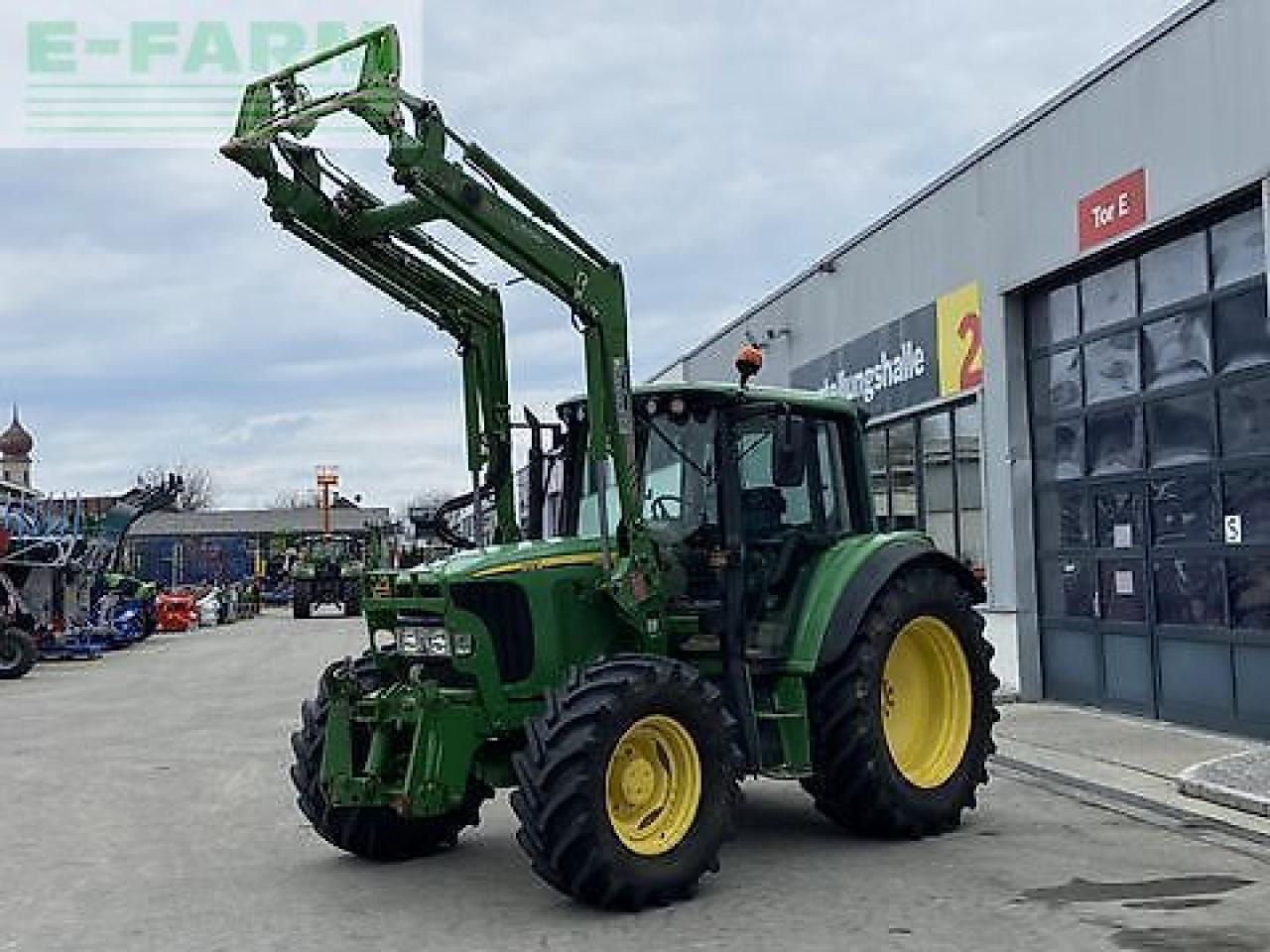 John Deere 6320 + fl - Traktor: billede 5 John Deere 6320 + fl - Traktor: billede 5