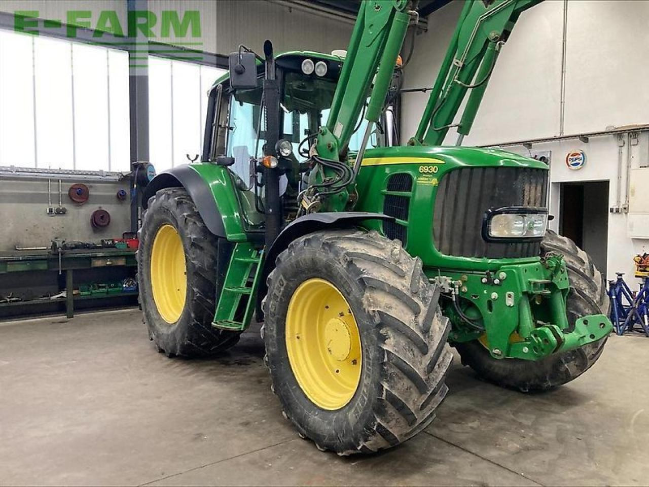 John Deere 6930 premium - Traktor: billede 1 John Deere 6930 premium - Traktor: billede 1