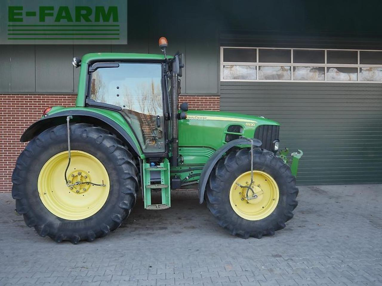 John Deere 6930 premium autopowr - Traktor: billede 4 John Deere 6930 premium autopowr - Traktor: billede 4