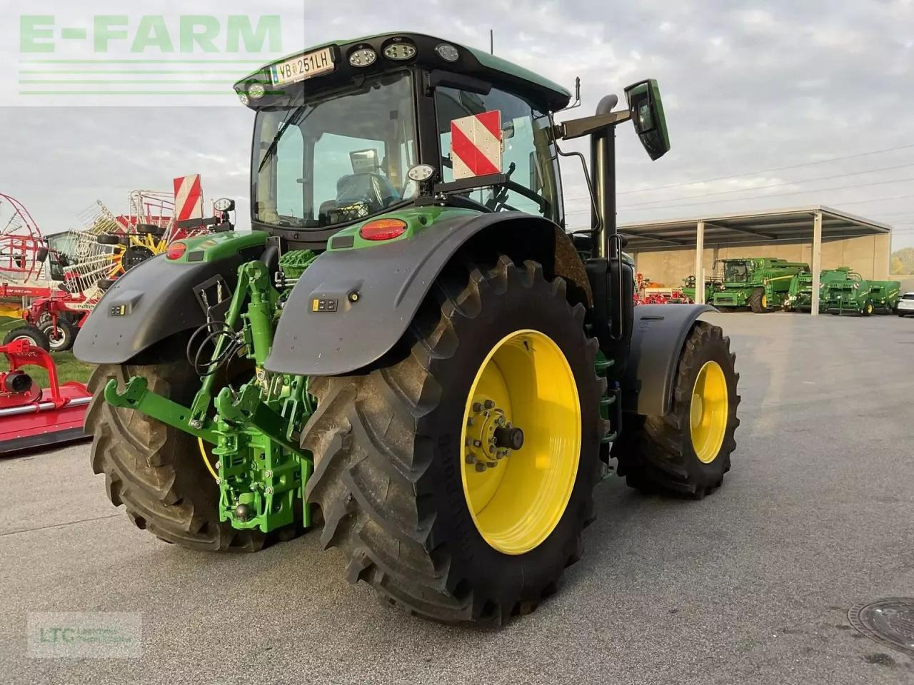 John Deere 6r 215 - Traktor: billede 3 John Deere 6r 215 - Traktor: billede 3