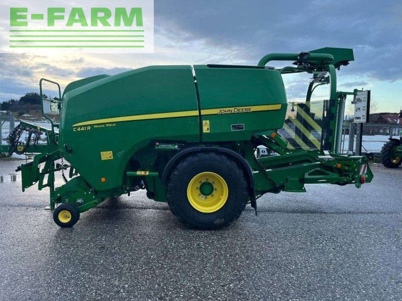 John Deere c441r - Firkant ballepresse: billede 2 John Deere c441r - Firkant ballepresse: billede 2