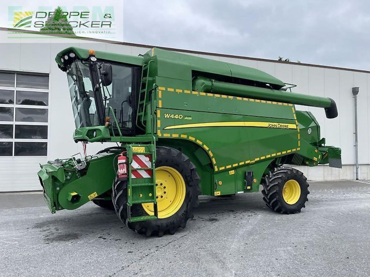 John Deere w440 mit 618 schneidwerk - Mejetærsker: billede 1 John Deere w440 mit 618 schneidwerk - Mejetærsker: billede 1