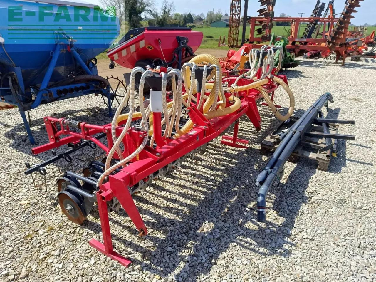 Kongskilde ns1500 + ligne de semis repliable 4m50 - Præcisionssåmaskine: billede 5 Kongskilde ns1500 + ligne de semis repliable 4m50 - Præcisionssåmaskine: billede 5