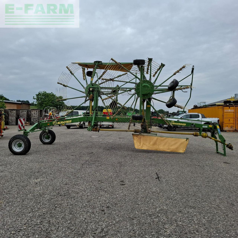 Krone Schwader - Høvender: billede 3 Krone Schwader - Høvender: billede 3