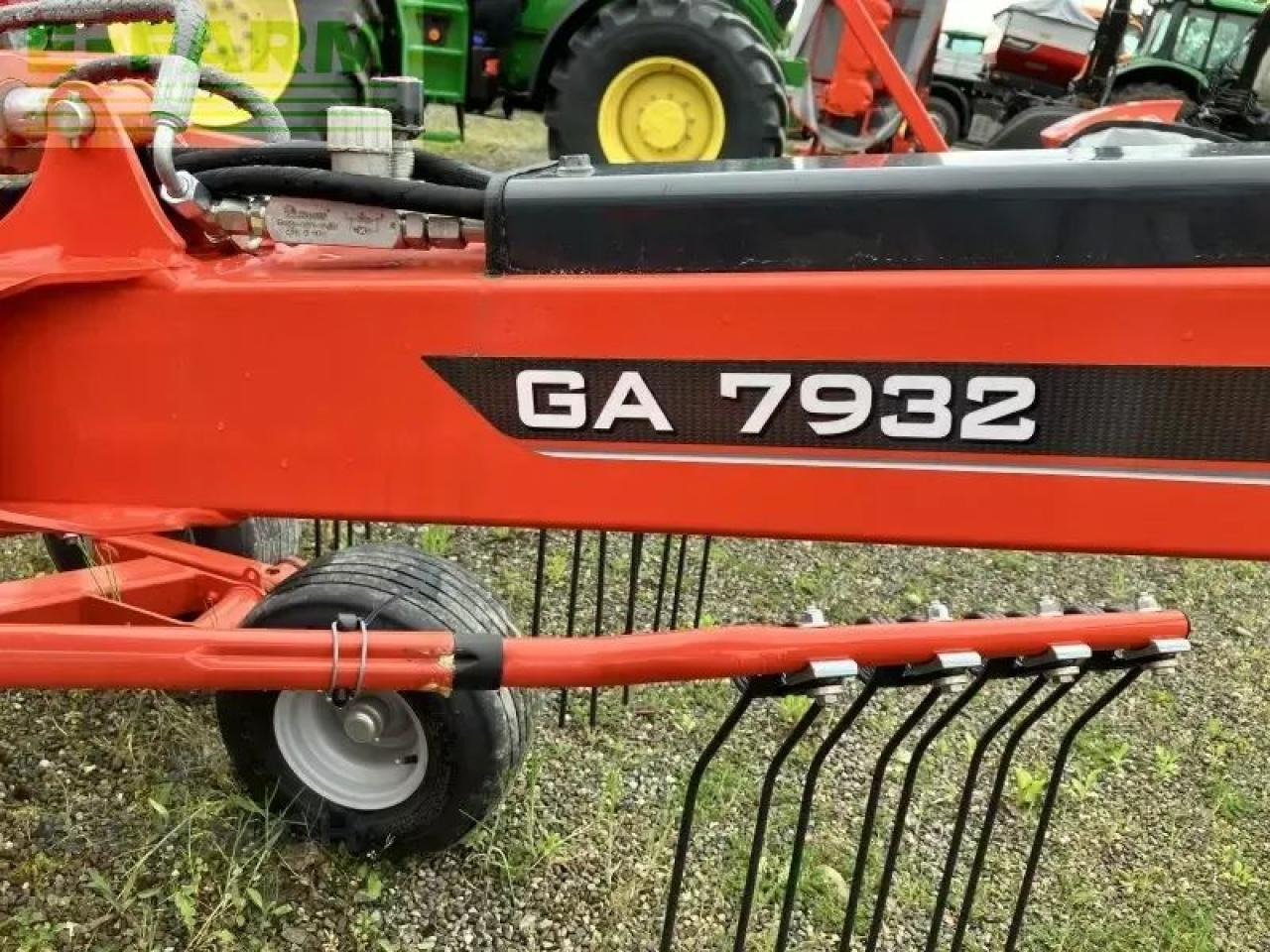 Kuhn ga 7932 - Høvender: billede 4 Kuhn ga 7932 - Høvender: billede 4